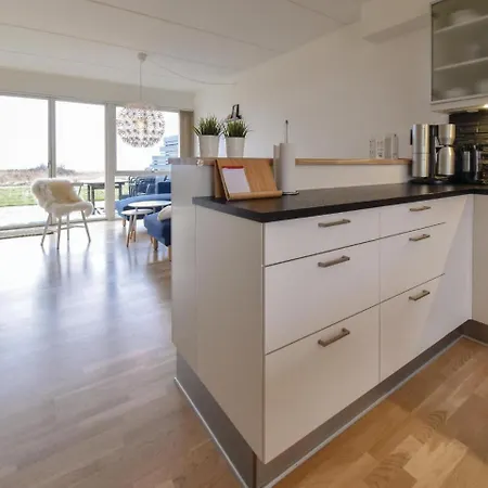 Semesterbostad Three-bedroom Holiday In *