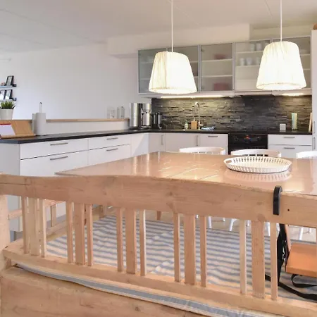Three-bedroom Holiday In Semesterbostad *