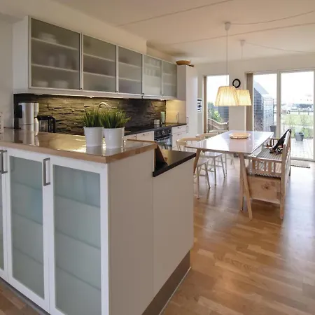 Three-bedroom Holiday In Semesterbostad *
