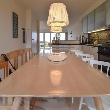Three-bedroom Holiday In Semesterbostad