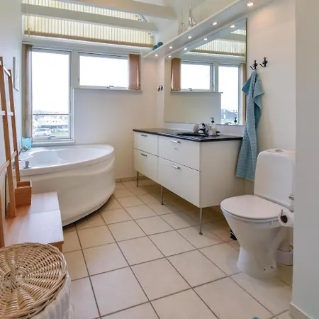 Three-bedroom Holiday In Semesterbostad *